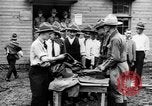 Standbild Quartermaster Corps während des Zweiten Weltkrieg europäische Theater, 1943, aus Sekunde 6 historischem Filmmaterial Videoclip 65675070052