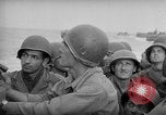 Image de l'armée des États-Unis 77e Division dans Seconde Guerre Mondiale Îles Ryukyu, 1945, de la seconde 22 séquences d'archives historiques vidéo 65675070070