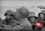 Image de l'armée des États-Unis 77e Division dans Seconde Guerre Mondiale Îles Ryukyu, 1945, de la seconde 23 séquences d'archives historiques vidéo 65675070070