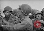 Image de l'armée des États-Unis 77e Division dans Seconde Guerre Mondiale Îles Ryukyu, 1945, de la seconde 28 séquences d'archives historiques vidéo 65675070070