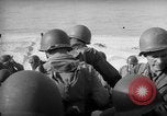 Image de l'armée des États-Unis 77e Division dans Seconde Guerre Mondiale Îles Ryukyu, 1945, de la seconde 30 séquences d'archives historiques vidéo 65675070070