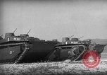 Image de l'armée des États-Unis 77e Division dans Seconde Guerre Mondiale Îles Ryukyu, 1945, de la seconde 38 séquences d'archives historiques vidéo 65675070070