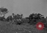 Image de l'armée des États-Unis 77e Division dans Seconde Guerre Mondiale Îles Ryukyu, 1945, de la seconde 42 séquences d'archives historiques vidéo 65675070070