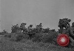 Image de l'armée des États-Unis 77e Division dans Seconde Guerre Mondiale Îles Ryukyu, 1945, de la seconde 46 séquences d'archives historiques vidéo 65675070070