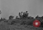 Image de l'armée des États-Unis 77e Division dans Seconde Guerre Mondiale Îles Ryukyu, 1945, de la seconde 49 séquences d'archives historiques vidéo 65675070070
