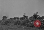Image de l'armée des États-Unis 77e Division dans Seconde Guerre Mondiale Îles Ryukyu, 1945, de la seconde 52 séquences d'archives historiques vidéo 65675070070