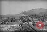 Image de l'armée des États-Unis 77e Division dans Seconde Guerre Mondiale Îles Ryukyu, 1945, de la seconde 55 séquences d'archives historiques vidéo 65675070070