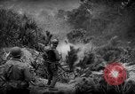 Standbild amerikanische Armee 77th Division Pacific Kampagne Ryukyu Inseln, 1945, aus Sekunde 38 historischem Filmmaterial Videoclip 65675070071