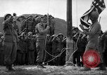 Standbild amerikanische Armee 77th Division Pacific Kampagne Ryukyu Inseln, 1945, aus Sekunde 51 historischem Filmmaterial Videoclip 65675070071
