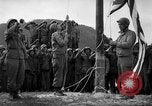 Standbild amerikanische Armee 77th Division Pacific Kampagne Ryukyu Inseln, 1945, aus Sekunde 54 historischem Filmmaterial Videoclip 65675070071