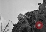 Immagine di 77Th divisione nella seconda guerra mondiale di Okinawa Okinawa isole Ryukyu, 1945, secondo 59 filmato di repertorio 65675070072