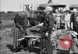 Standbild amerikanische Soldaten an Baseball Spiel in Ersten Weltkrieg Brest Frankreich, 1918, aus Sekunde 37 historischem Filmmaterial Videoclip 65675070092