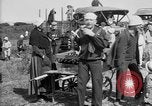 Standbild amerikanische Soldaten an Baseball Spiel in Ersten Weltkrieg Brest Frankreich, 1918, aus Sekunde 47 historischem Filmmaterial Videoclip 65675070092