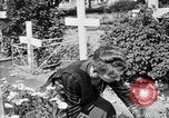 Standbild Friedhof Brest Frankreich, 1918, aus Sekunde 20 historischem Filmmaterial Videoclip 65675070095