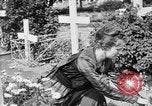 Standbild Friedhof Brest Frankreich, 1918, aus Sekunde 28 historischem Filmmaterial Videoclip 65675070095