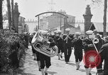 Image funérailles du soldat Brest France, 1918, de la seconde 3 séquences d'archives historiques vidéo 65675070096