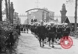 Image funérailles du soldat Brest France, 1918, de la seconde 10 séquences d'archives historiques vidéo 65675070096