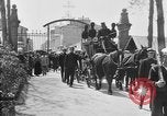 Image funérailles du soldat Brest France, 1918, de la seconde 32 séquences d'archives historiques vidéo 65675070096