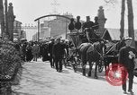 Image funérailles du soldat Brest France, 1918, de la seconde 33 séquences d'archives historiques vidéo 65675070096