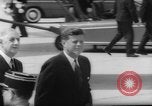 Immagine di John Kennedy Parigi Francia, 1961, secondo 50 filmato di repertorio 65675070097