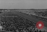 Standbild Epsom Derby Epsom Surrey England, 1961, aus Sekunde 9 historischem Filmmaterial Videoclip 65675070100