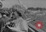 Standbild Epsom Derby Epsom Surrey England, 1961, aus Sekunde 11 historischem Filmmaterial Videoclip 65675070100