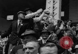 Standbild Epsom Derby Epsom Surrey England, 1961, aus Sekunde 17 historischem Filmmaterial Videoclip 65675070100