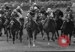 Standbild Epsom Derby Epsom Surrey England, 1961, aus Sekunde 33 historischem Filmmaterial Videoclip 65675070100