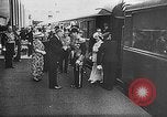 Standbild britischen Königsfamilie besucht Paris Paris Frankreich, 1938, aus Sekunde 4 historischem Filmmaterial Videoclip 65675070102
