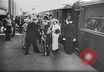 Standbild britischen Königsfamilie besucht Paris Paris Frankreich, 1938, aus Sekunde 6 historischem Filmmaterial Videoclip 65675070102