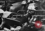 Standbild britischen Königsfamilie besucht Paris Paris Frankreich, 1938, aus Sekunde 16 historischem Filmmaterial Videoclip 65675070102