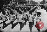 Standbild britischen Königsfamilie besucht Paris Paris Frankreich, 1938, aus Sekunde 34 historischem Filmmaterial Videoclip 65675070102