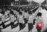 Standbild britischen Königsfamilie besucht Paris Paris Frankreich, 1938, aus Sekunde 36 historischem Filmmaterial Videoclip 65675070102