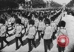 Standbild britischen Königsfamilie besucht Paris Paris Frankreich, 1938, aus Sekunde 37 historischem Filmmaterial Videoclip 65675070102
