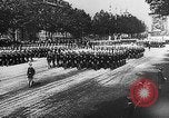 Standbild britischen Königsfamilie besucht Paris Paris Frankreich, 1938, aus Sekunde 44 historischem Filmmaterial Videoclip 65675070102