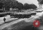 Standbild britischen Königsfamilie besucht Paris Paris Frankreich, 1938, aus Sekunde 45 historischem Filmmaterial Videoclip 65675070102