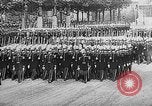 Standbild britischen Königsfamilie besucht Paris Paris Frankreich, 1938, aus Sekunde 46 historischem Filmmaterial Videoclip 65675070102