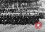 Standbild britischen Königsfamilie besucht Paris Paris Frankreich, 1938, aus Sekunde 47 historischem Filmmaterial Videoclip 65675070102