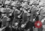 Standbild britischen Königsfamilie besucht Paris Paris Frankreich, 1938, aus Sekunde 48 historischem Filmmaterial Videoclip 65675070102