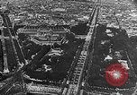 Standbild britischen Königsfamilie besucht Paris Paris Frankreich, 1938, aus Sekunde 56 historischem Filmmaterial Videoclip 65675070102