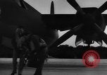 Image B-26 Marauder aéronefs Royaume-Uni, 1941, de la seconde 15 séquences d'archives historiques vidéo 65675070106