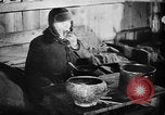 Standbild russischen Gefangenen Sowjetunion, 1942, aus Sekunde 39 historischem Filmmaterial Videoclip 65675070109