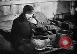Standbild russischen Gefangenen Sowjetunion, 1942, aus Sekunde 41 historischem Filmmaterial Videoclip 65675070109