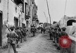 Immagine di Stati Uniti truppe Napoli Italia, 1943, secondo 3 filmato di repertorio 65675070118
