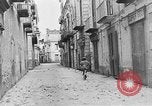 Immagine di Stati Uniti truppe Napoli Italia, 1943, secondo 17 filmato di repertorio 65675070118