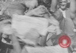 Immagine di Stati Uniti truppe Napoli Italia, 1943, secondo 41 filmato di repertorio 65675070118