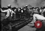 Standbild Ölpipelines United States USA, 1928, aus Sekunde 62 historischem Filmmaterial Videoclip 65675070123