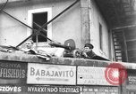 Standbild sowjetischen Soldaten Budapest Ungarn, 1956, aus Sekunde 3 historischem Filmmaterial Videoclip 65675070129