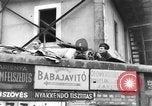 Standbild sowjetischen Soldaten Budapest Ungarn, 1956, aus Sekunde 5 historischem Filmmaterial Videoclip 65675070129