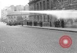 Standbild sowjetischen Soldaten Budapest Ungarn, 1956, aus Sekunde 8 historischem Filmmaterial Videoclip 65675070129